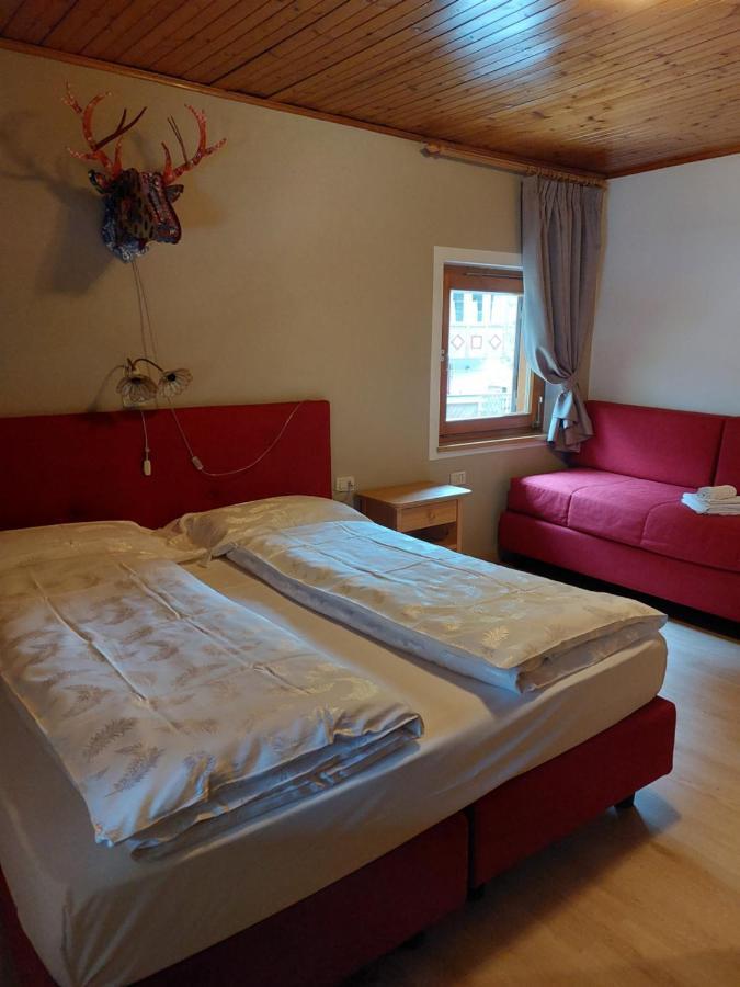 Bed & Breakfast Garni Monika Canazei